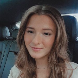 Meet your Posher, Alina